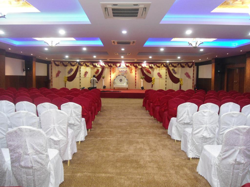 โรงแรมพีอาร์ อินน์ Palayankottai ภายนอก รูปภาพ
